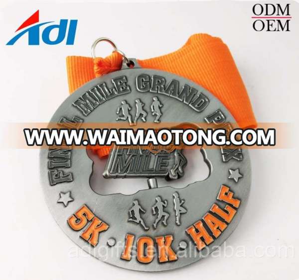 2018 China supplier custom spinning marathon sports metal medals with ribbon